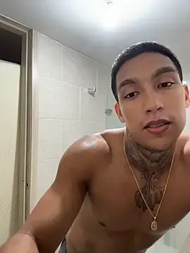 Stripchat Live Sex Cam of sendfer