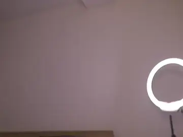 Stripchat Adult Webcam of FazeyJ_