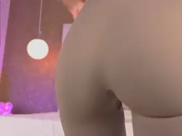 Stripchat Live Porn of AilishBenson