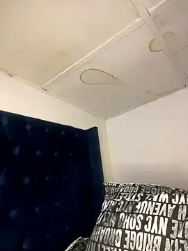 Stripchat Nude Webcam of Boneca25