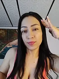 Stripchat Adult Webcam of Valentina_Castro_