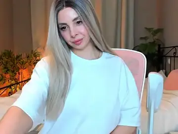 Stripchat Best live sex cam show of VelvetEliza