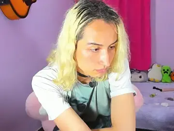 Stripchat Live Sex Cam of Elis-Darling