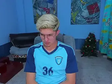 Stripchat Sex Cam of patrik_027