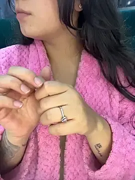 Stripchat Free Porn Cam of Antonella_Julieta