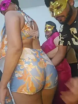 Stripchat Free Porn Cam of Awesomelusty