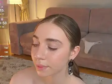 Stripchat Adult Webcam of EadlinGillim