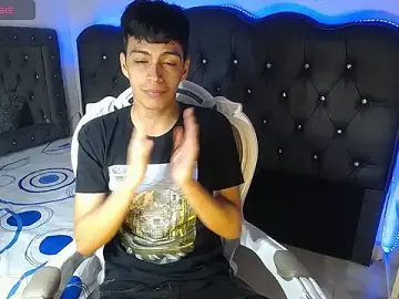 Stripchat Watch Live Sex Cams of Jeremias1_