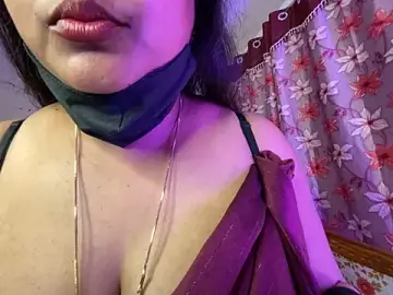 Stripchat Live Sex of LouleyRanii