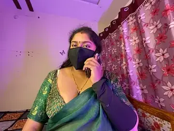 Stripchat Watch Live Sex Cams of LouleyRanii