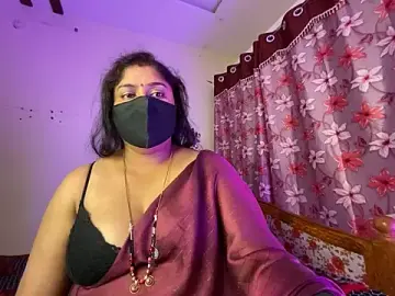 Stripchat Free Live Porn of LouleyRanii