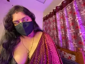 Stripchat Free Porn Cam of LouleyRanii