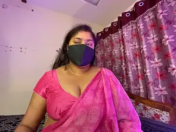 Stripchat Free Porn Cam of LouleyRanii