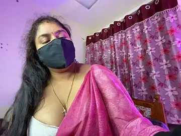 Stripchat Free Porn Cam of LouleyRanii_Telugu