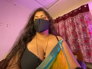 Stripchat Free Live Porn of LouleyRanii_Telugu