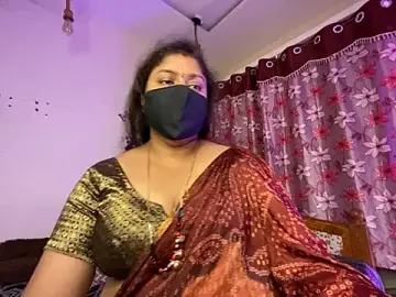 Stripchat Sex Cam of LouleyRanii_Telugu