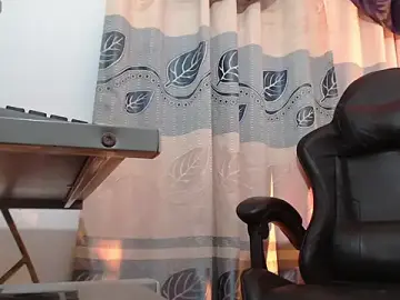 Stripchat Watch Live Sex Cams of sweet_cutetras22