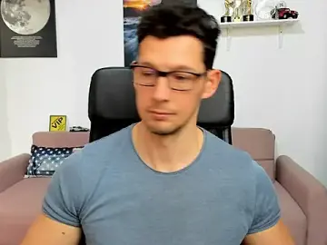 Stripchat Watch Live Sex Cams of BrutusK08