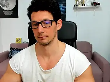 Stripchat Live Sex Cam of BrutusK08