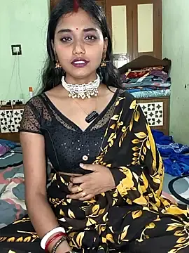 Stripchat Live Sex Cam of Hot_Piya_1