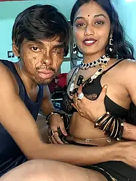 Stripchat Free Porn Cam of Hot_Piya_1