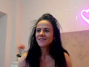 Stripchat Nude Webcam of brianaflynt