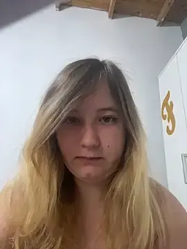 Stripchat Adult Webcam of tuzorra99