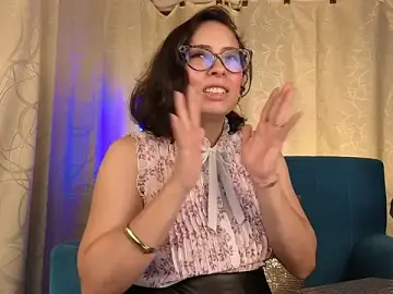 Stripchat Sex Cam of sophia_dumont