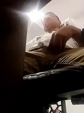 Stripchat Free Porn Cam of Antony-5045