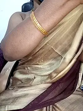 Stripchat Adult Webcam of Tamil-hotwife