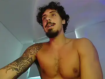 Stripchat Live Sex Cam of milkoffe