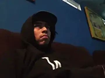 Stripchat Sex Cam of AlexAlejandro13