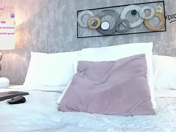 Stripchat Watch Live Sex Cams of Zoey_it