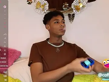 Stripchat Nude Webcam of CoffeNaughty_nom