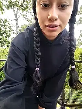 Stripchat Watch Live Sex Cams of l0lita_emi