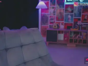 Stripchat Adult Webcam of sensualkattt