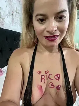 Stripchat Watch Live Sex Cams of AriBeautiful