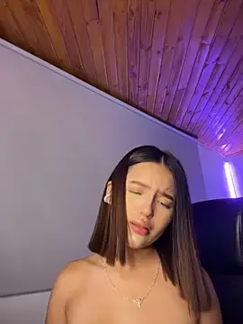 Stripchat Live Porn of Sofia18_pinkk