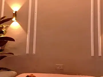 Stripchat Sex Cam of isa_kiss