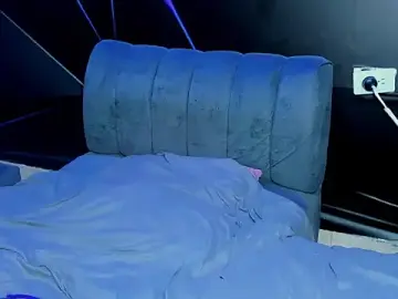 Stripchat Live Sex of playsgirlhot