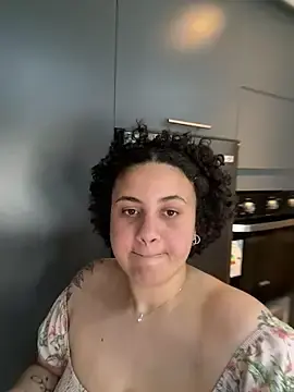 Stripchat Free Porn Cam of BabyChanntal