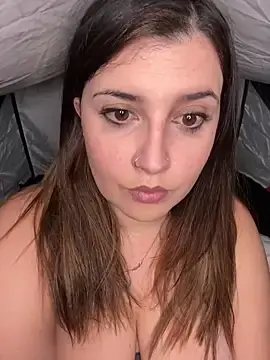 Stripchat Free Porn Cam of Novababy18