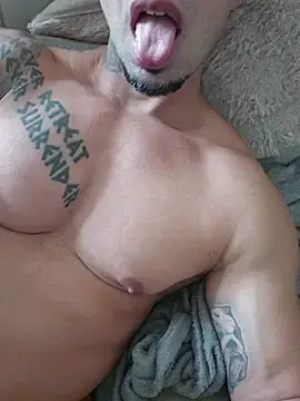 Stripchat Live Sex Cam of badbrown