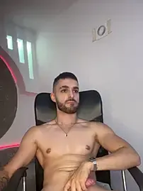 Stripchat Live Sex Cam of Apolo_lux1