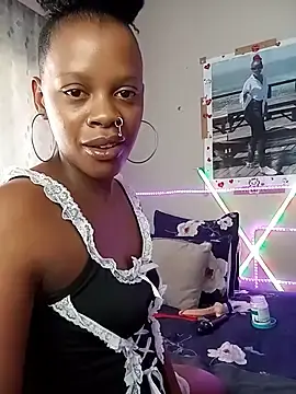 Stripchat Watch Live Sex Cams of Eve_Scarlet