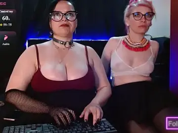 Stripchat Private Sex Chat of HoneyblakeandEmmagrey