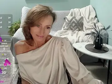 Stripchat Free Live Porn of HornyMilf_777