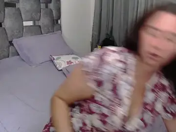 Stripchat Nude Webcam of sara_hott_1