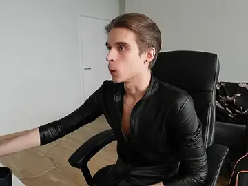 Stripchat Live Sex Cam of David_Heath