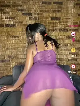 Stripchat Live Sex Cam of SP1CY_MOMMY